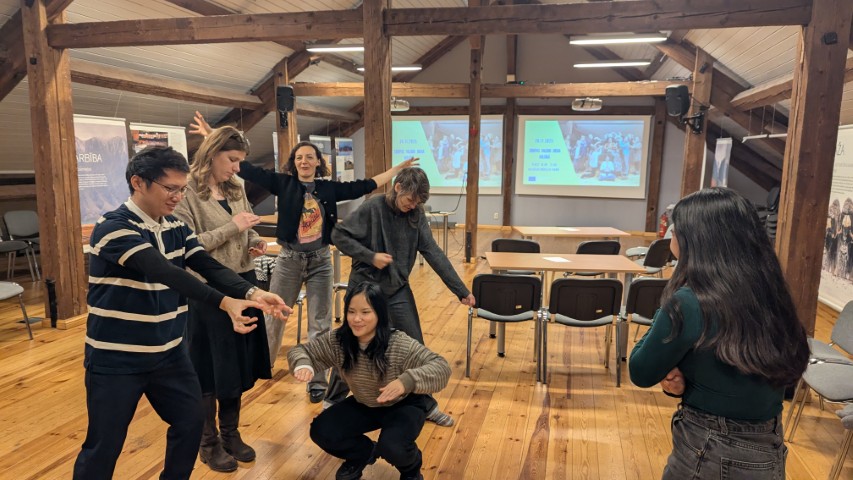 PXL_20251126_170959251.MP (Small)